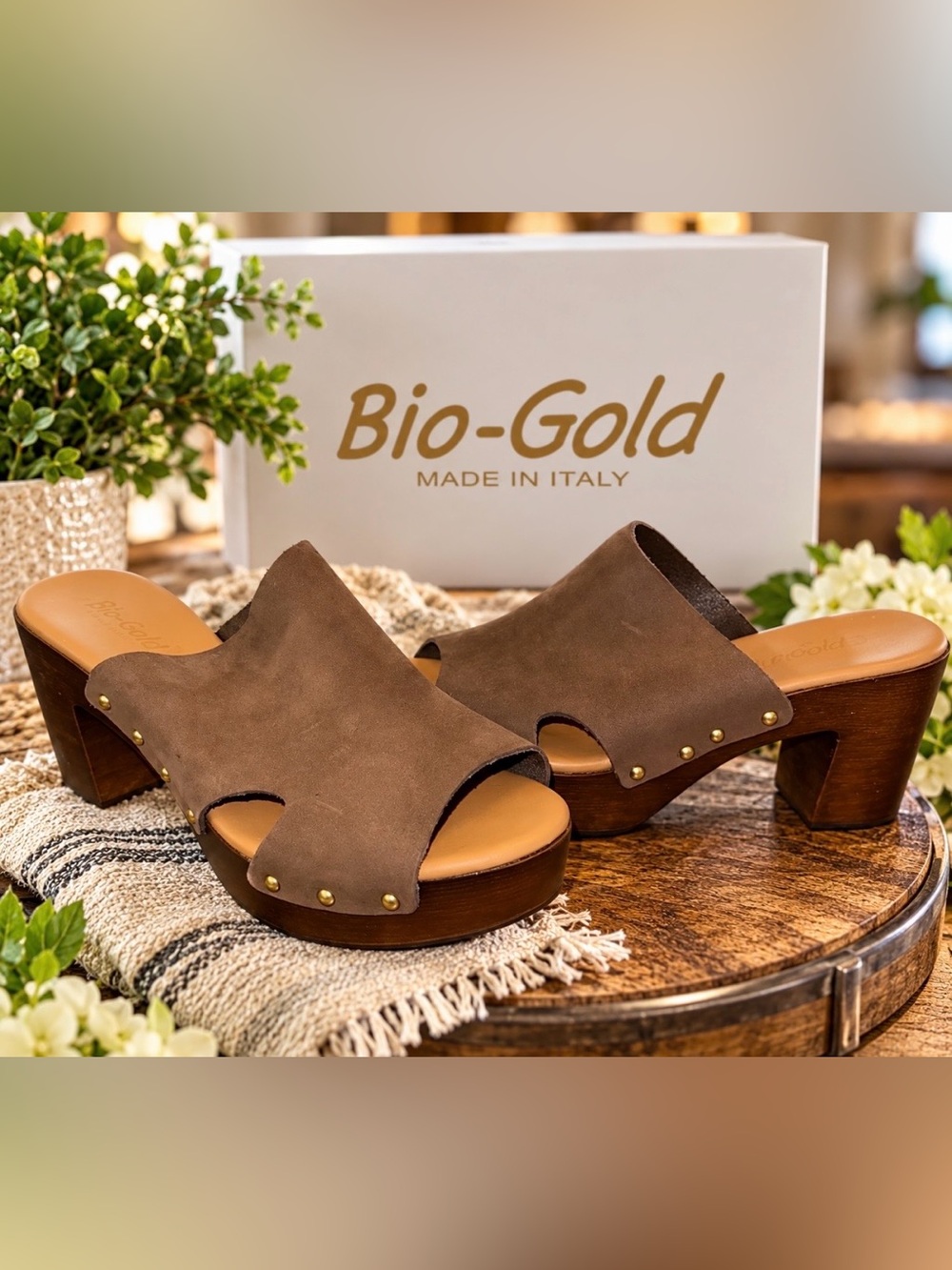 Bio-Gold Made in Italy Women’s Leather Clogs size 9